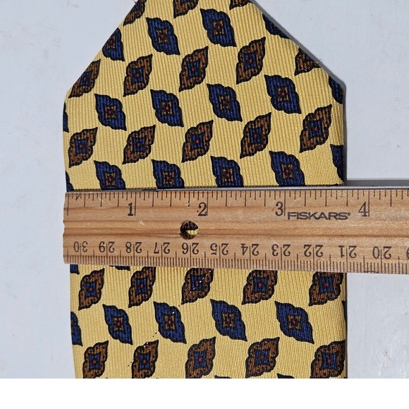Charles Hill Mens Silk Necktie Geometric Pattern Yellow Blue Brown - Picture 4 of 4